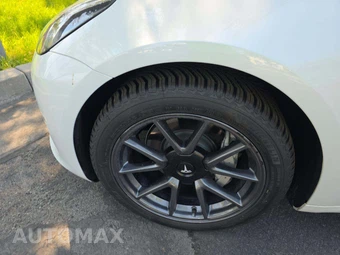 2023 Tesla Model 3 Standard Range - miniatura 22