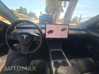 2023 Tesla Model 3 Standard Range - miniatura 11