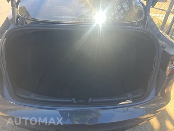 2023 Tesla Model 3 Standard Range - miniatura 16