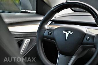 2023 Tesla Model 3 Standard Range - miniatura 15