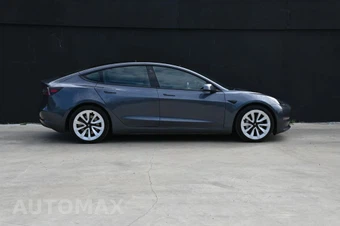 2023 Tesla Model 3 Standard Range - miniatura 8