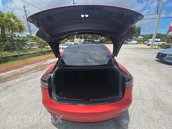 2023 Tesla Model 3 Standard Range - miniatura 11