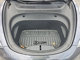 2023 Tesla Model 3 Standard Range – miniatura 15