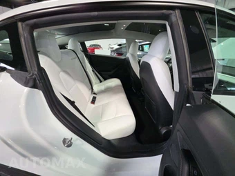 2023 Tesla Model 3 Standard Range - miniatura 16