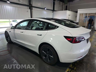 2023 Tesla Model 3 Standard Range - miniatura 2