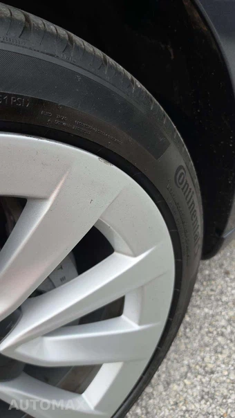2023 Tesla Model 3 Standard Range - miniatura 22
