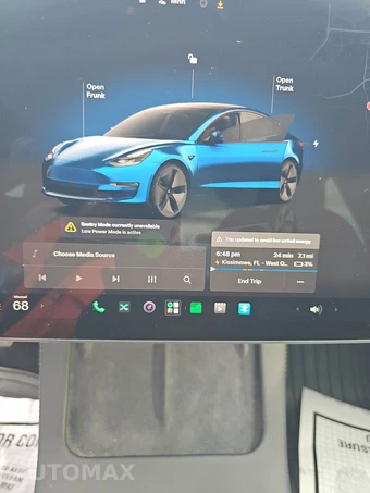 2023 Tesla Model 3 Standard Range - miniatura 11