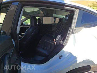 2023 Tesla Model 3 Standard Range - miniatura 14