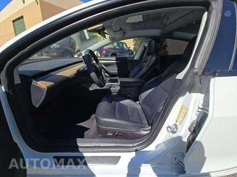 2023 Tesla Model 3 Standard Range - miniatura 7