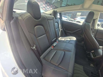2023 Tesla Model 3 Standard Range - miniatura 17