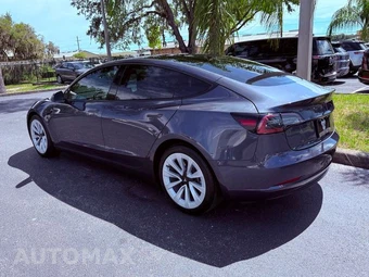 2023 Tesla Model 3 Standard Range - miniatura 10