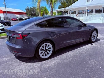 2023 Tesla Model 3 Standard Range - miniatura 18