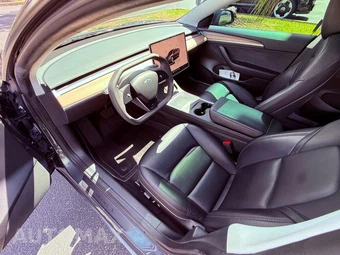 2023 Tesla Model 3 Standard Range - miniatura 28