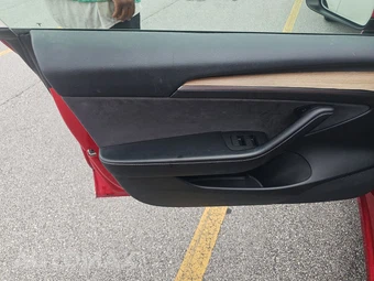 2023 Tesla Model 3 Standard Range - miniatura 15