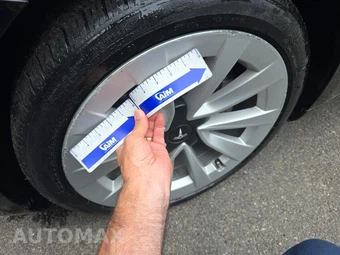 2023 Tesla Model 3 Standard Range - miniatura 23
