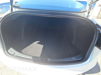 2023 Tesla Model 3 Standard Range - miniatura 11