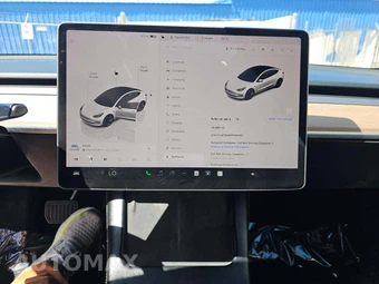 2023 Tesla Model 3 Standard Range - miniatura 7