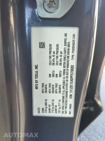 2023 Tesla Model 3 Standard Range - miniatura 2