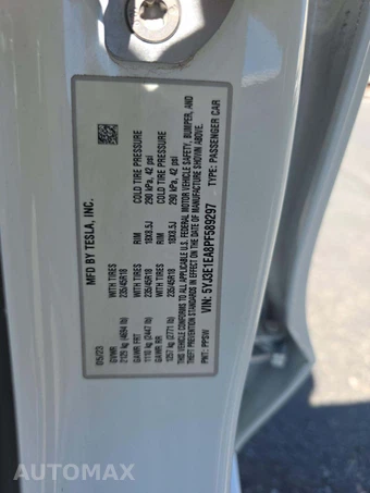 2023 Tesla Model 3 Standard Range - miniatura 2