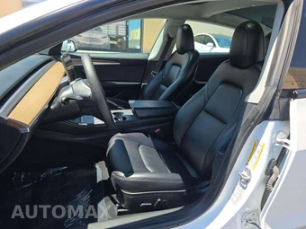 2023 Tesla Model 3 Standard Range - miniatura 3