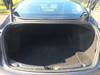 2023 Tesla Model 3 Standard Range – miniatura 16