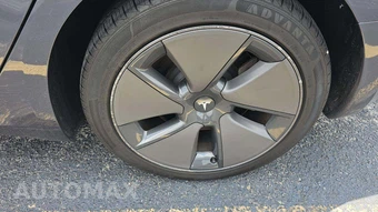 2023 Tesla Model 3 Standard Range – miniatura 29