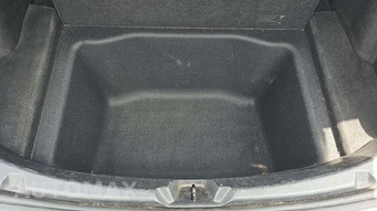 2023 Tesla Model 3 Standard Range – miniatura 30
