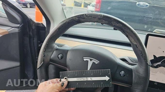 2023 Tesla Model 3 Standard Range – miniatura 39