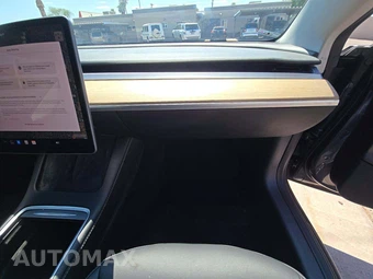 2023 Tesla Model 3 Standard Range - miniatura 17