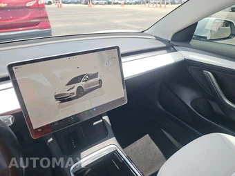 2023 Tesla Model 3 Standard Range – miniatura 11