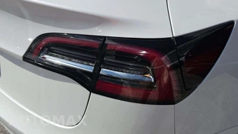 2023 Tesla Model 3 Standard Range – miniatura 31