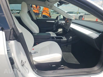 2023 Tesla Model 3 Standard Range – miniatura 8