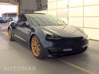 2023 Tesla Model 3 Standard Range - miniatura 3