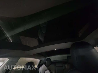 2023 Tesla Model 3 Standard Range - miniatura 10