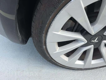 2023 Tesla Model 3 Standard Range - miniatura 20