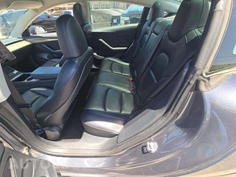 2023 Tesla Model 3 Standard Range - miniatura 13