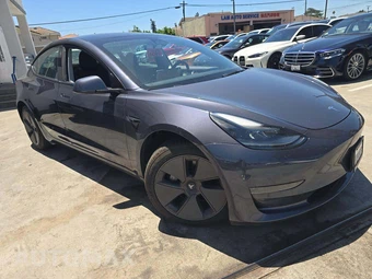 2023 Tesla Model 3 Standard Range - miniatura 4