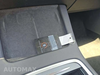 2023 Tesla Model 3 Standard Range - miniatura 8