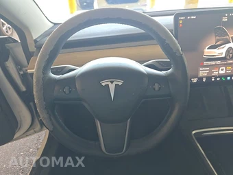 2023 Tesla Model 3 Standard Range – miniatura 10