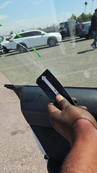 2023 Tesla Model 3 Standard Range – miniatura 31