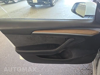 2023 Tesla Model 3 Standard Range – miniatura 9