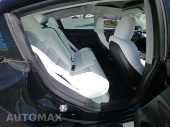 2023 Tesla Model 3 Standard Range - miniatura 13