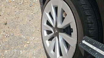 2023 Tesla Model 3 Standard Range – miniatura 27
