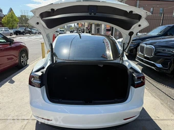 2023 Tesla Model 3 Standard Range - miniatura 12