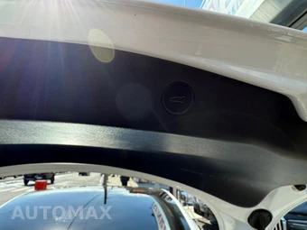 2023 Tesla Model 3 Standard Range - miniatura 13
