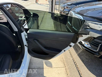 2023 Tesla Model 3 Standard Range - miniatura 14