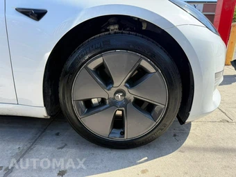 2023 Tesla Model 3 Standard Range - miniatura 20