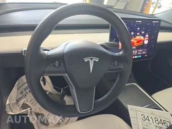 2023 Tesla Model 3 Standard Range - miniatura 10