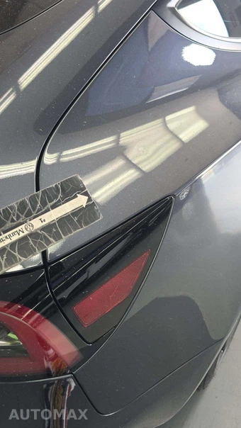2023 Tesla Model 3 Standard Range - miniatura 33