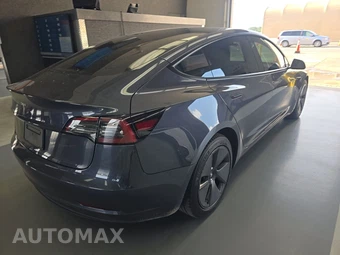2023 Tesla Model 3 Standard Range - miniatura 4